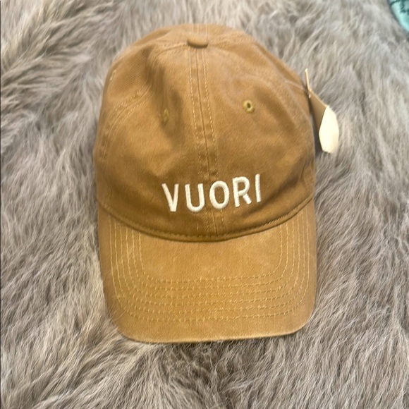 Vuori Tan Logo Cap - Picture 1 of 3